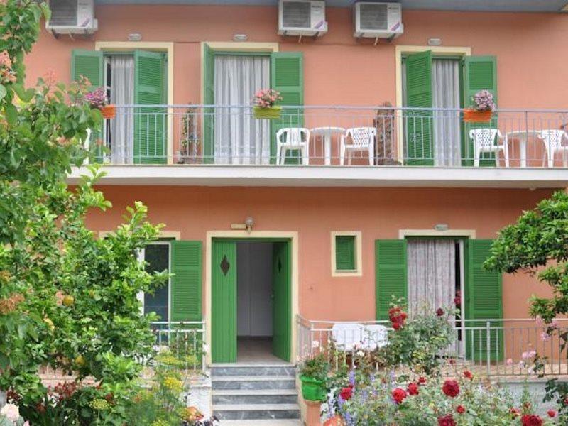 Barbayiannis Studios Moraḯtika Luaran gambar